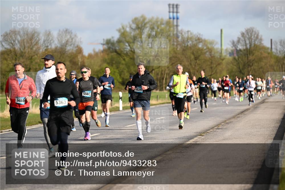 12.04.2026 - 45. Internationalen Wilhelmsburger Insellauf Dr. Thomas Lammeyer http://msf.ph/oto/9433283 12.04.2026 09:17:32 Laufen 4009, 5824, 5560, 3747, 29, 3480, 5363 meine-sportfotos.de