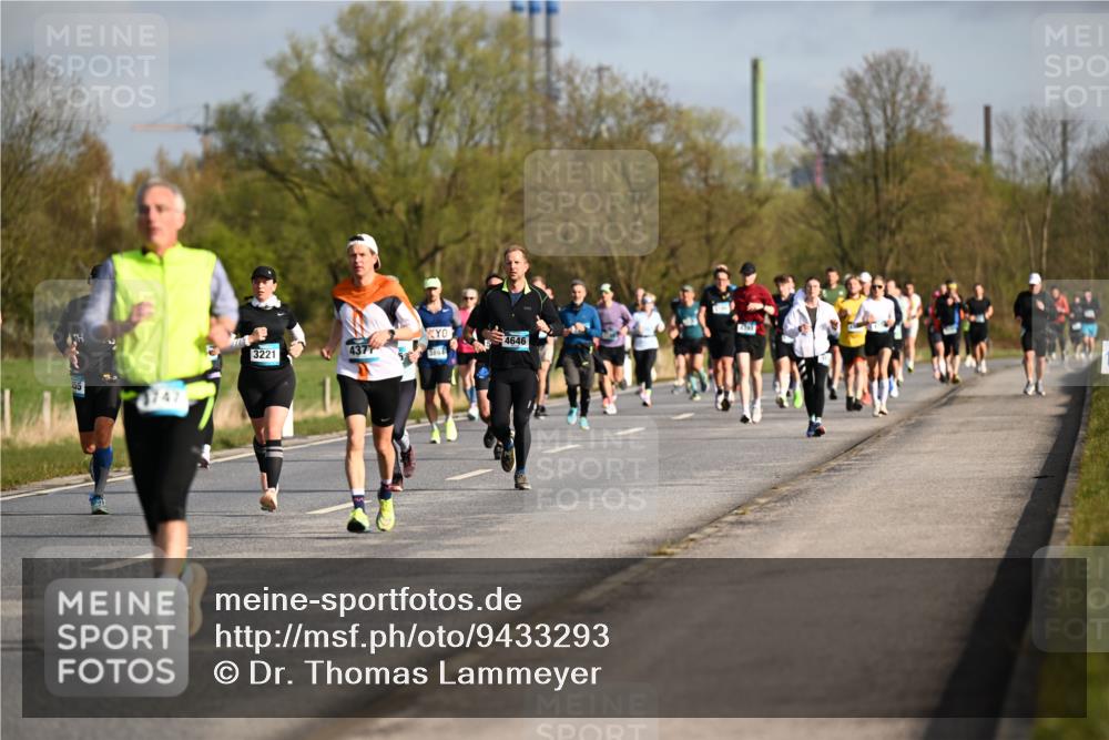 12.04.2026 - 45. Internationalen Wilhelmsburger Insellauf Dr. Thomas Lammeyer http://msf.ph/oto/9433293 12.04.2026 09:17:37 Laufen 4646, 3221, 38941 meine-sportfotos.de