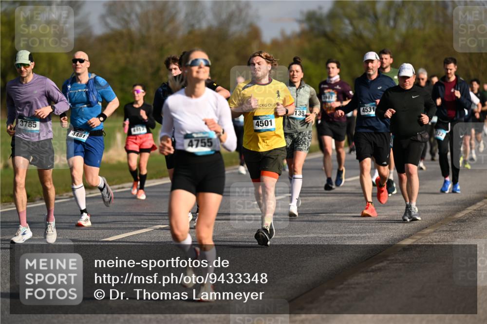 12.04.2026 - 45. Internationalen Wilhelmsburger Insellauf Dr. Thomas Lammeyer http://msf.ph/oto/9433348 12.04.2026 09:17:55 Laufen 3785, 4481, 4755, 4501, 139, 4531 meine-sportfotos.de
