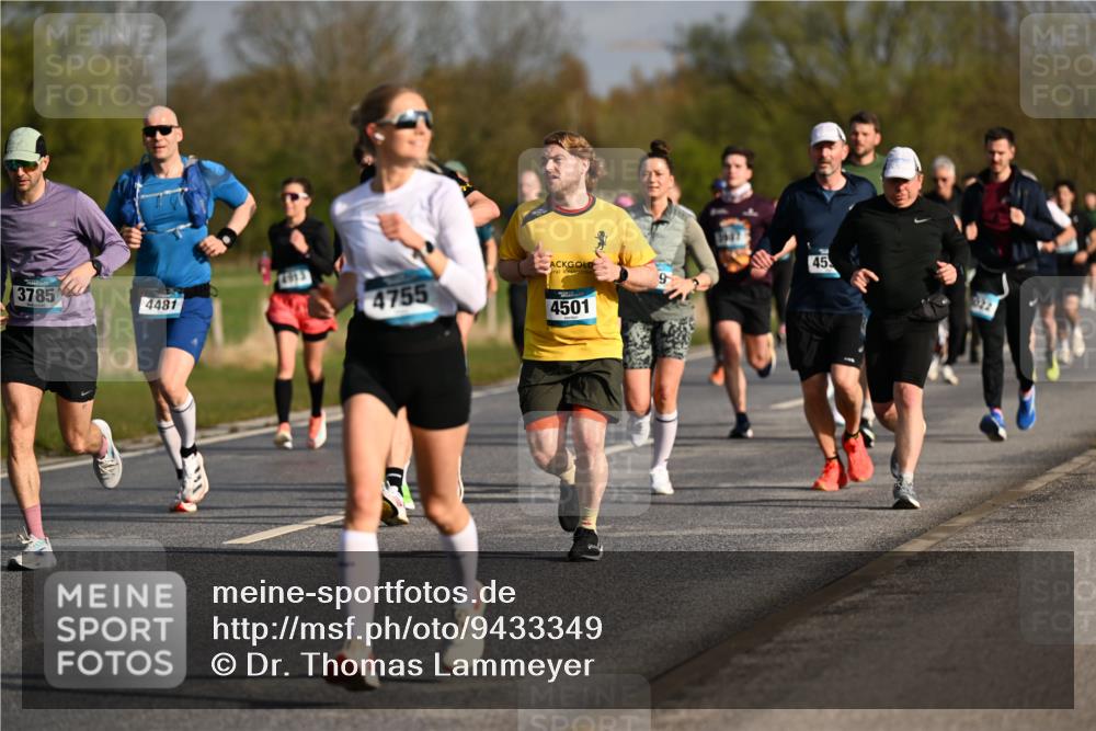 12.04.2026 - 45. Internationalen Wilhelmsburger Insellauf Dr. Thomas Lammeyer http://msf.ph/oto/9433349 12.04.2026 09:17:55 Laufen 3785, 4481, 4755, 4501, 9, 45, 1022 meine-sportfotos.de