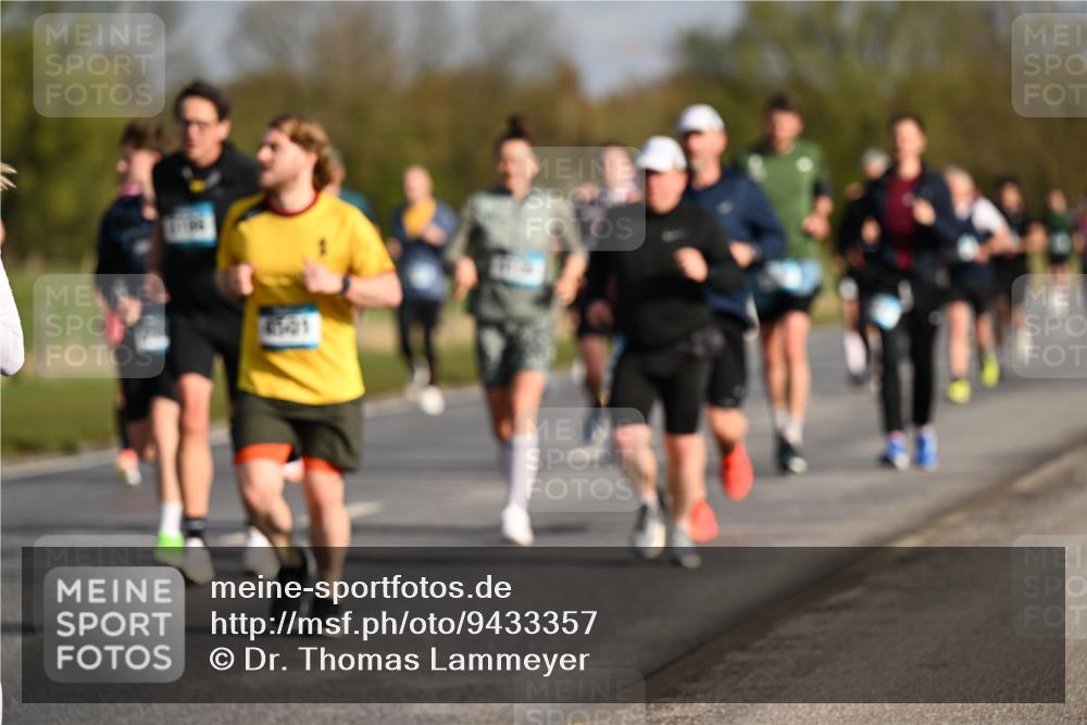 12.04.2026 - 45. Internationalen Wilhelmsburger Insellauf Dr. Thomas Lammeyer http://msf.ph/oto/9433357 12.04.2026 09:17:56 Laufen 4501 meine-sportfotos.de