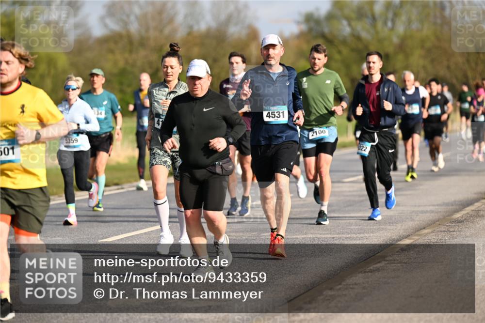 12.04.2026 - 45. Internationalen Wilhelmsburger Insellauf Dr. Thomas Lammeyer http://msf.ph/oto/9433359 12.04.2026 09:17:57 Laufen 5359, 501, 41, 4531, 2100, 022 meine-sportfotos.de