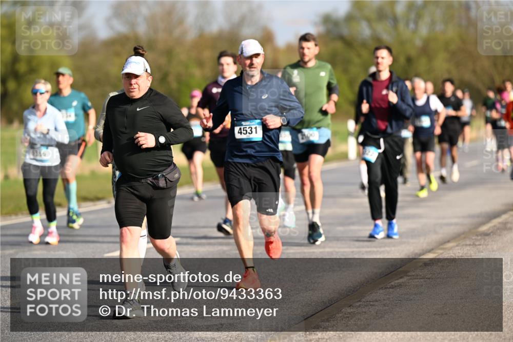 12.04.2026 - 45. Internationalen Wilhelmsburger Insellauf Dr. Thomas Lammeyer http://msf.ph/oto/9433363 12.04.2026 09:17:58 Laufen 4531 meine-sportfotos.de