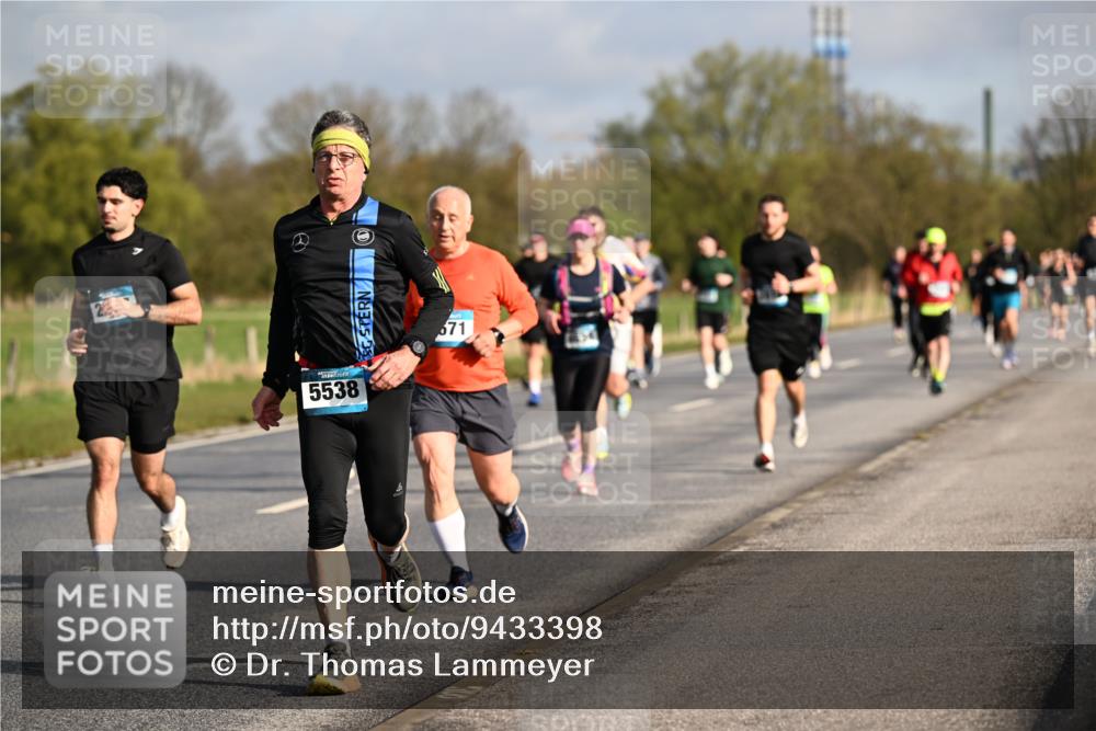 12.04.2026 - 45. Internationalen Wilhelmsburger Insellauf Dr. Thomas Lammeyer http://msf.ph/oto/9433398 12.04.2026 09:18:07 Laufen 5538, 671 meine-sportfotos.de