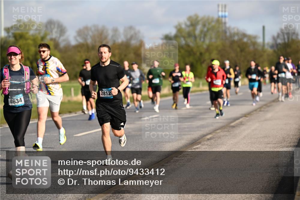 12.04.2026 - 45. Internationalen Wilhelmsburger Insellauf Dr. Thomas Lammeyer http://msf.ph/oto/9433412 12.04.2026 09:18:11 Laufen 4634, 2812 meine-sportfotos.de