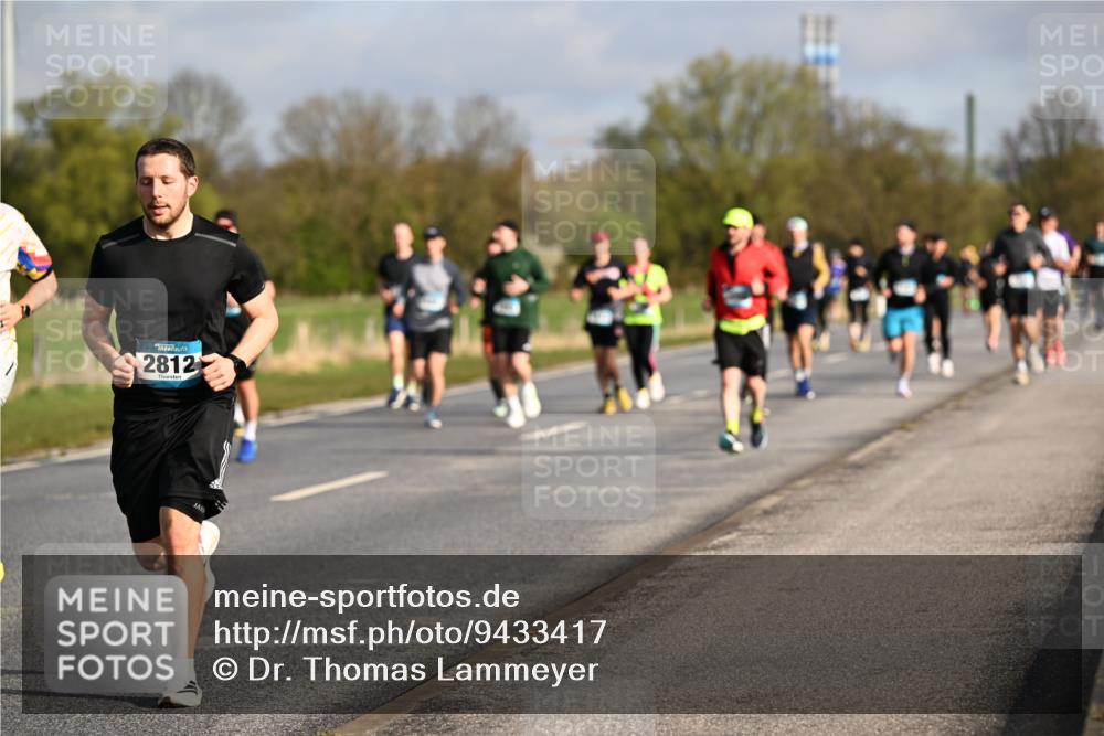 12.04.2026 - 45. Internationalen Wilhelmsburger Insellauf Dr. Thomas Lammeyer http://msf.ph/oto/9433417 12.04.2026 09:18:12 Laufen 2812 meine-sportfotos.de