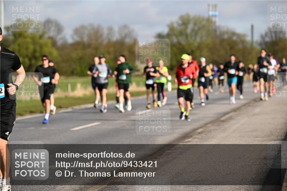 12.04.2026 - 45. Internationalen Wilhelmsburger Insellauf Dr. Thomas Lammeyer http://msf.ph/oto/9433421 12.04.2026 09:18:12 Laufen 2 meine-sportfotos.de