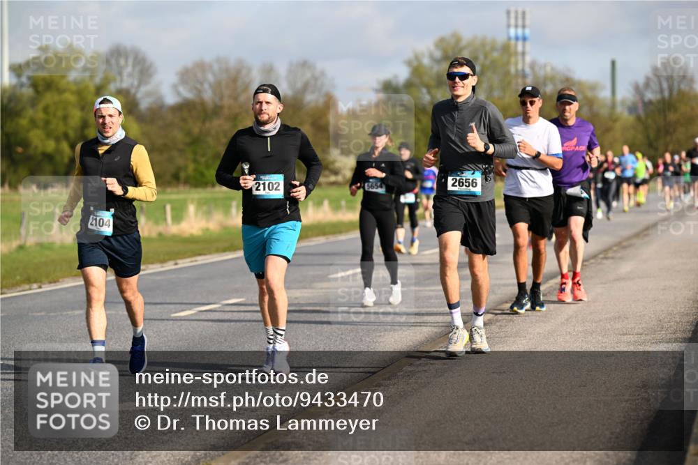 12.04.2026 - 45. Internationalen Wilhelmsburger Insellauf Dr. Thomas Lammeyer http://msf.ph/oto/9433470 12.04.2026 09:18:20 Laufen 2104, 2656, 2102, 5654 meine-sportfotos.de