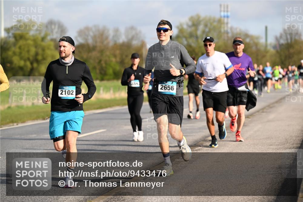 12.04.2026 - 45. Internationalen Wilhelmsburger Insellauf Dr. Thomas Lammeyer http://msf.ph/oto/9433476 12.04.2026 09:18:21 Laufen 2102, 3654, 2656 meine-sportfotos.de