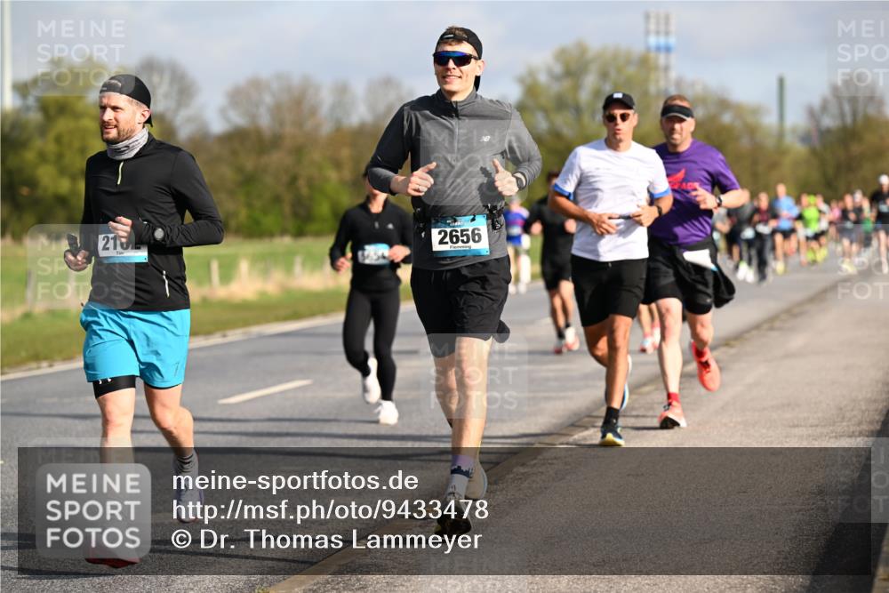 12.04.2026 - 45. Internationalen Wilhelmsburger Insellauf Dr. Thomas Lammeyer http://msf.ph/oto/9433478 12.04.2026 09:18:21 Laufen 210, 2656 meine-sportfotos.de