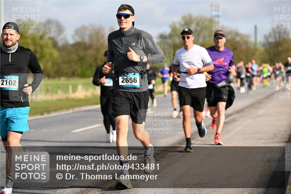 12.04.2026 - 45. Internationalen Wilhelmsburger Insellauf Dr. Thomas Lammeyer http://msf.ph/oto/9433481 12.04.2026 09:18:22 Laufen 2102, 45, 2656 meine-sportfotos.de