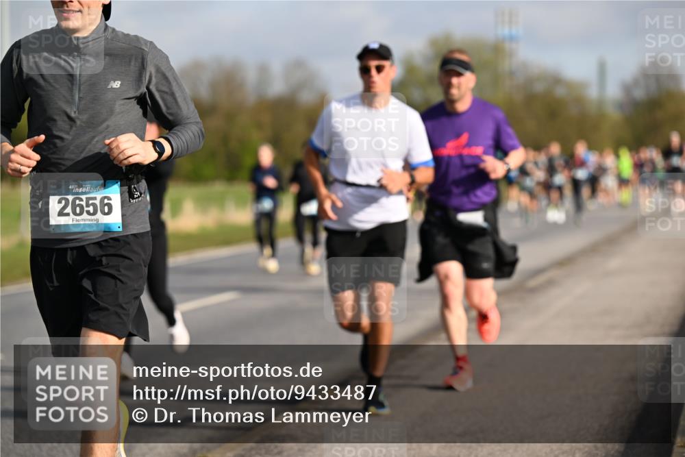 12.04.2026 - 45. Internationalen Wilhelmsburger Insellauf Dr. Thomas Lammeyer http://msf.ph/oto/9433487 12.04.2026 09:18:23 Laufen 45, 2656 meine-sportfotos.de