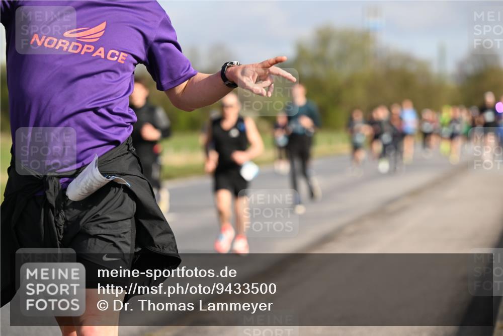 12.04.2026 - 45. Internationalen Wilhelmsburger Insellauf Dr. Thomas Lammeyer http://msf.ph/oto/9433500 12.04.2026 09:18:25 Laufen  meine-sportfotos.de