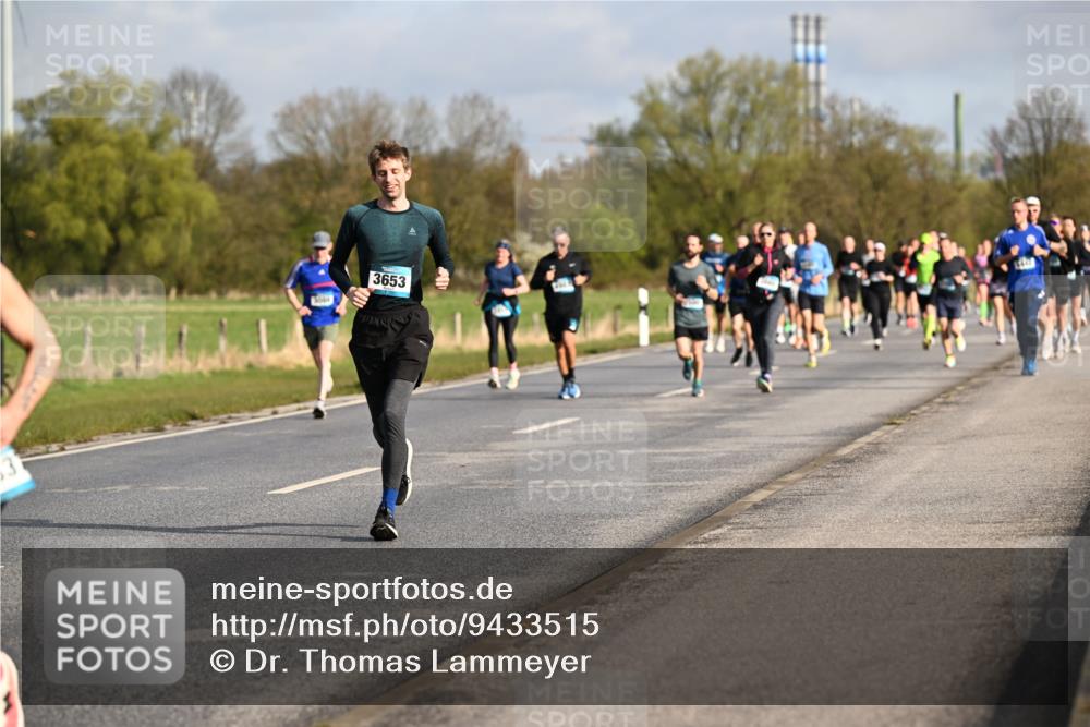 12.04.2026 - 45. Internationalen Wilhelmsburger Insellauf Dr. Thomas Lammeyer http://msf.ph/oto/9433515 12.04.2026 09:18:28 Laufen 3653 meine-sportfotos.de