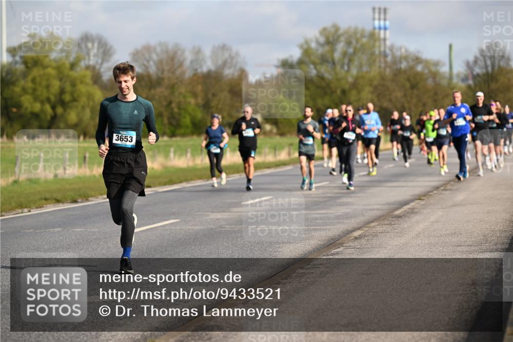 12.04.2026 - 45. Internationalen Wilhelmsburger Insellauf Dr. Thomas Lammeyer http://msf.ph/oto/9433521 12.04.2026 09:18:29 Laufen 3653 meine-sportfotos.de