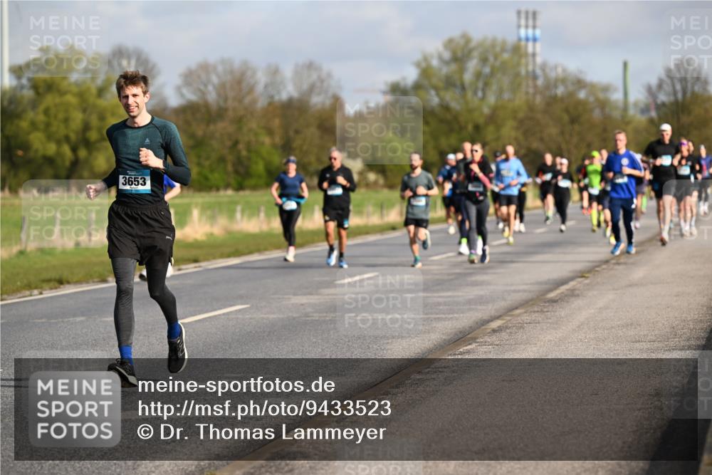 12.04.2026 - 45. Internationalen Wilhelmsburger Insellauf Dr. Thomas Lammeyer http://msf.ph/oto/9433523 12.04.2026 09:18:29 Laufen 3653 meine-sportfotos.de
