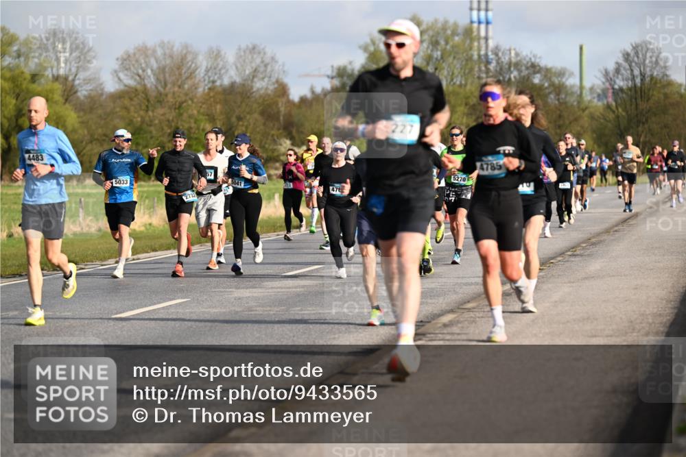 12.04.2026 - 45. Internationalen Wilhelmsburger Insellauf Dr. Thomas Lammeyer http://msf.ph/oto/9433565 12.04.2026 09:18:38 Laufen 4483, 5033, 5041, 12, 476, 2732, 227, 5270, 4785 meine-sportfotos.de