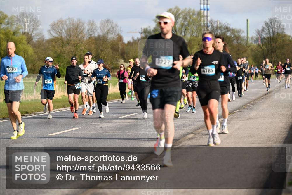 12.04.2026 - 45. Internationalen Wilhelmsburger Insellauf Dr. Thomas Lammeyer http://msf.ph/oto/9433566 12.04.2026 09:18:38 Laufen 4483, 5033, 5041, 872, 2732, 476, 3227, 5270, 4785 meine-sportfotos.de
