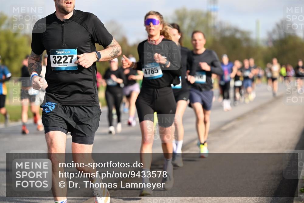 12.04.2026 - 45. Internationalen Wilhelmsburger Insellauf Dr. Thomas Lammeyer http://msf.ph/oto/9433578 12.04.2026 09:18:40 Laufen 3227, 4785 meine-sportfotos.de