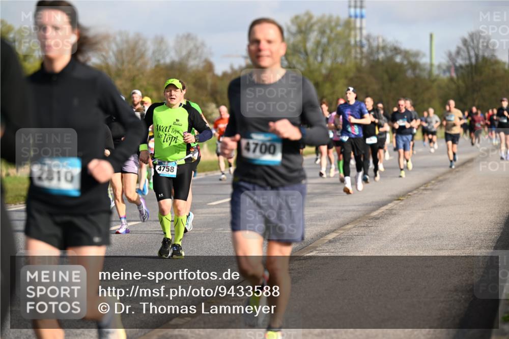 12.04.2026 - 45. Internationalen Wilhelmsburger Insellauf Dr. Thomas Lammeyer http://msf.ph/oto/9433588 12.04.2026 09:18:42 Laufen 10, 2810, 4758, 4700 meine-sportfotos.de