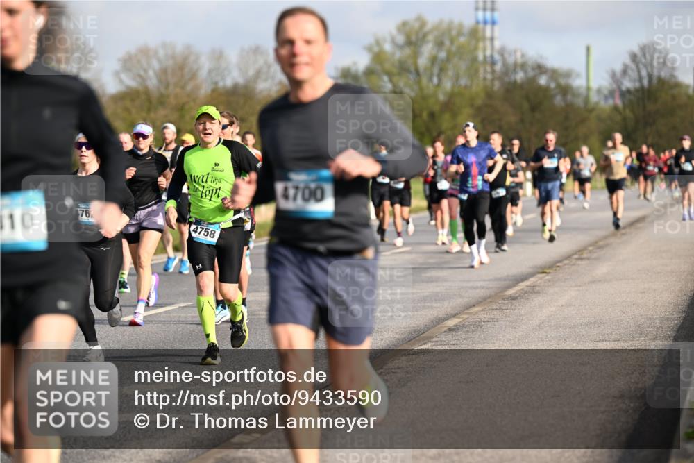 12.04.2026 - 45. Internationalen Wilhelmsburger Insellauf Dr. Thomas Lammeyer http://msf.ph/oto/9433590 12.04.2026 09:18:42 Laufen 10, 76, 10, 4758, 4700 meine-sportfotos.de