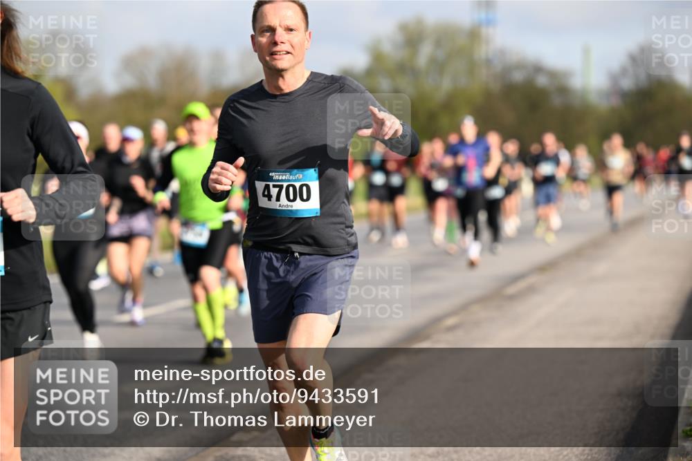 12.04.2026 - 45. Internationalen Wilhelmsburger Insellauf Dr. Thomas Lammeyer http://msf.ph/oto/9433591 12.04.2026 09:18:42 Laufen 4700 meine-sportfotos.de