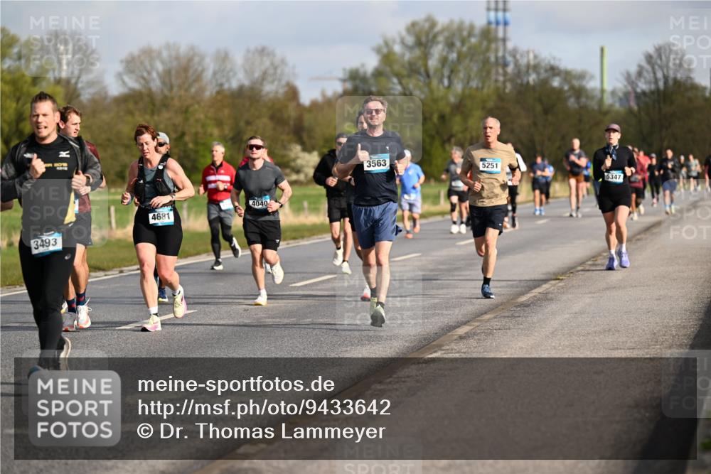 12.04.2026 - 45. Internationalen Wilhelmsburger Insellauf Dr. Thomas Lammeyer http://msf.ph/oto/9433642 12.04.2026 09:18:50 Laufen 4040, 4681, 3493, 3563, 5251, 5347 meine-sportfotos.de