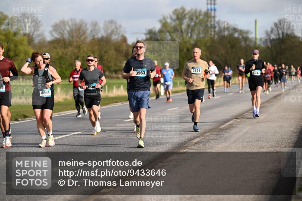 12.04.2026 - 45. Internationalen Wilhelmsburger Insellauf Dr. Thomas Lammeyer http://msf.ph/oto/9433646 12.04.2026 09:18:50 Laufen 3563, 5251, 5347, 4040, 4681 meine-sportfotos.de