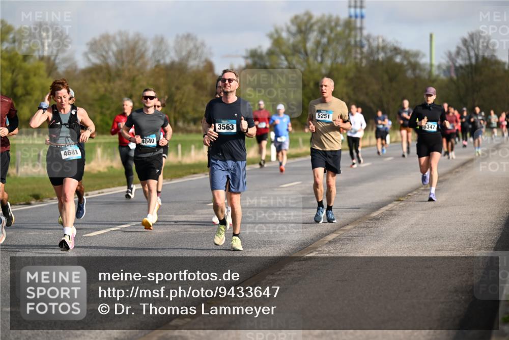 12.04.2026 - 45. Internationalen Wilhelmsburger Insellauf Dr. Thomas Lammeyer http://msf.ph/oto/9433647 12.04.2026 09:18:51 Laufen 4040, 4681, 3563, 5251, 5347 meine-sportfotos.de