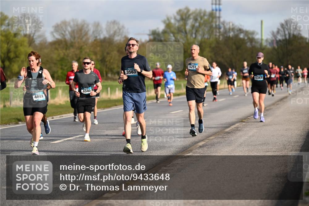 12.04.2026 - 45. Internationalen Wilhelmsburger Insellauf Dr. Thomas Lammeyer http://msf.ph/oto/9433648 12.04.2026 09:18:51 Laufen 4681, 4040, 3563, 5251, 5347 meine-sportfotos.de