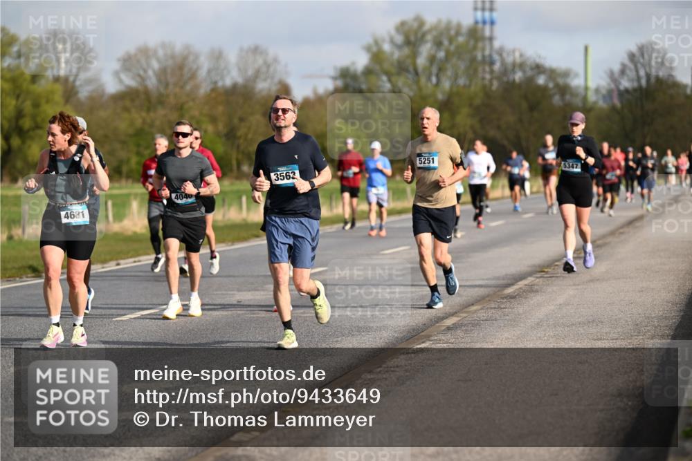 12.04.2026 - 45. Internationalen Wilhelmsburger Insellauf Dr. Thomas Lammeyer http://msf.ph/oto/9433649 12.04.2026 09:18:51 Laufen 3563, 4040, 4681, 5251, 5347 meine-sportfotos.de