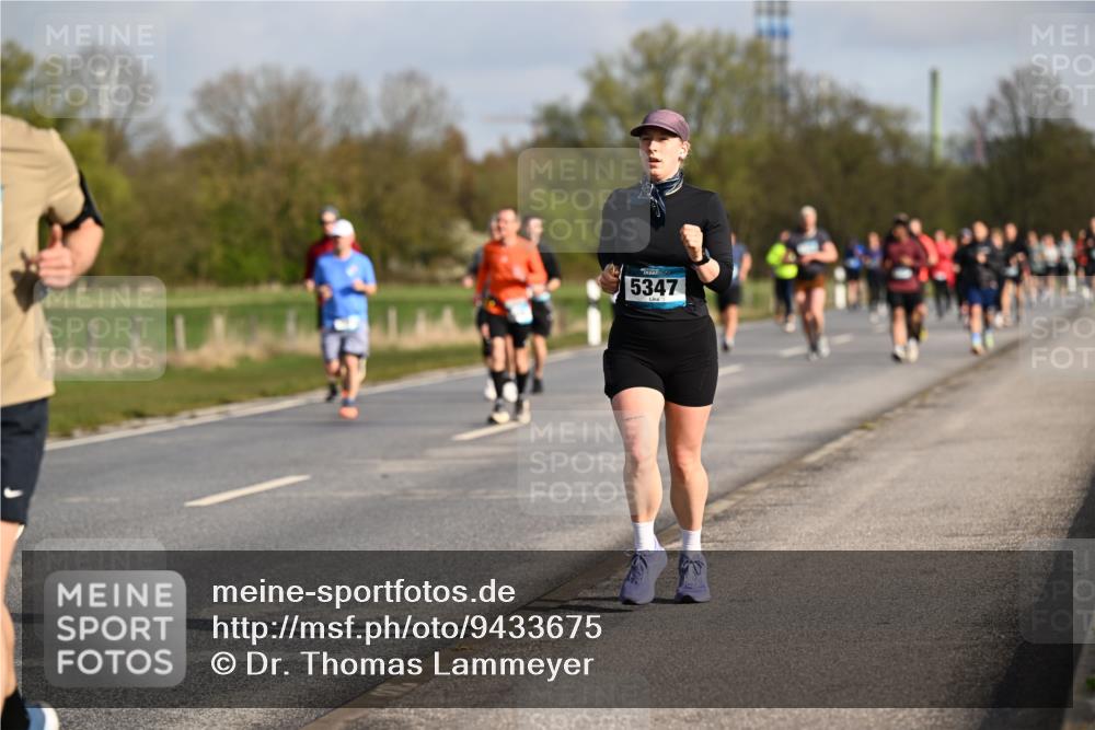 12.04.2026 - 45. Internationalen Wilhelmsburger Insellauf Dr. Thomas Lammeyer http://msf.ph/oto/9433675 12.04.2026 09:18:56 Laufen 5347 meine-sportfotos.de