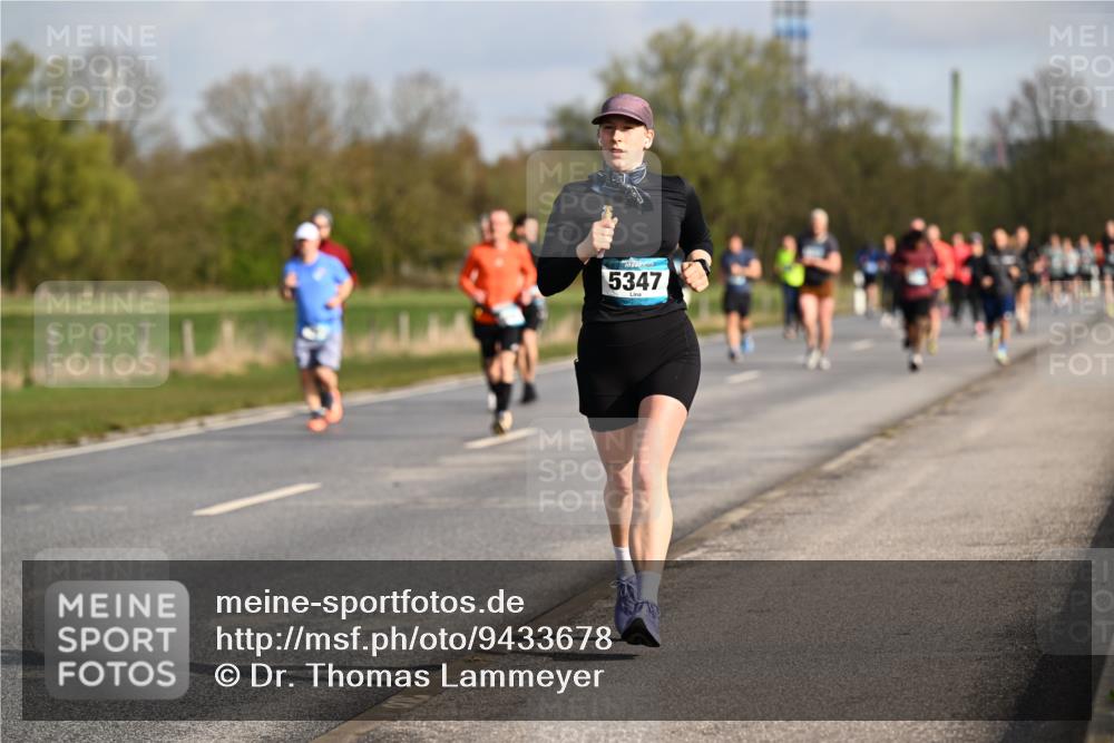 12.04.2026 - 45. Internationalen Wilhelmsburger Insellauf Dr. Thomas Lammeyer http://msf.ph/oto/9433678 12.04.2026 09:18:56 Laufen 5347 meine-sportfotos.de