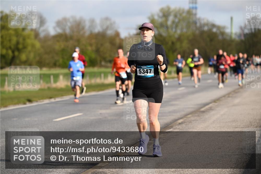 12.04.2026 - 45. Internationalen Wilhelmsburger Insellauf Dr. Thomas Lammeyer http://msf.ph/oto/9433680 12.04.2026 09:18:56 Laufen 5347 meine-sportfotos.de