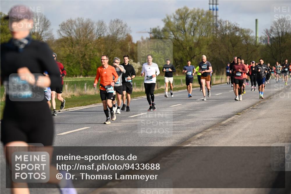 12.04.2026 - 45. Internationalen Wilhelmsburger Insellauf Dr. Thomas Lammeyer http://msf.ph/oto/9433688 12.04.2026 09:18:58 Laufen 11547, 2189, 24, 50, 5606, 5286, 5749, 5756 meine-sportfotos.de