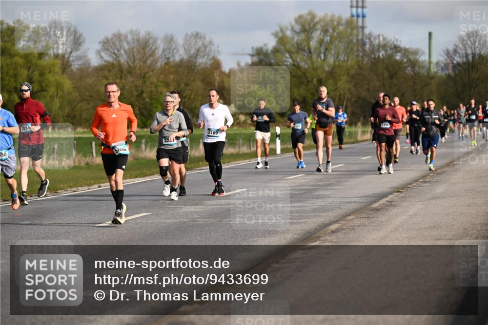 12.04.2026 - 45. Internationalen Wilhelmsburger Insellauf Dr. Thomas Lammeyer http://msf.ph/oto/9433699 12.04.2026 09:18:59 Laufen 50, 3834, 5286, 2189, 5756, 324, 5606 meine-sportfotos.de