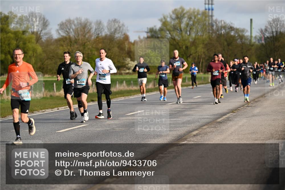 12.04.2026 - 45. Internationalen Wilhelmsburger Insellauf Dr. Thomas Lammeyer http://msf.ph/oto/9433706 12.04.2026 09:19:00 Laufen 5606, 56, 3224, 2189, 5749, 5756 meine-sportfotos.de