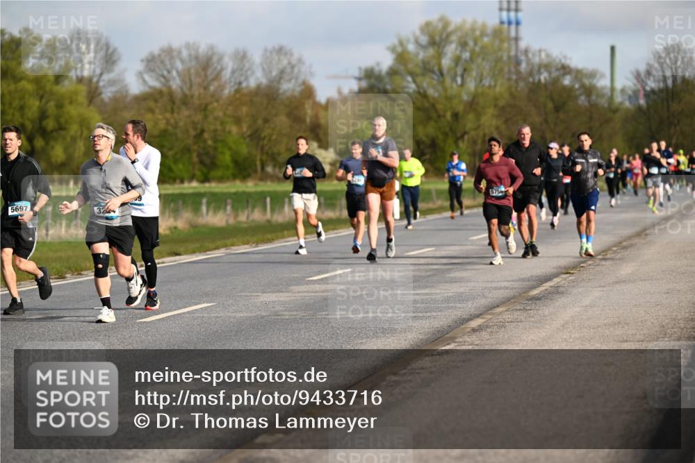 12.04.2026 - 45. Internationalen Wilhelmsburger Insellauf Dr. Thomas Lammeyer http://msf.ph/oto/9433716 12.04.2026 09:19:02 Laufen 5697 meine-sportfotos.de