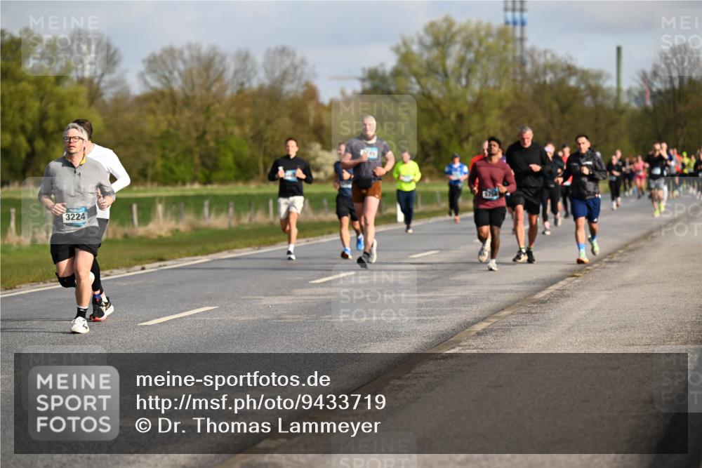 12.04.2026 - 45. Internationalen Wilhelmsburger Insellauf Dr. Thomas Lammeyer http://msf.ph/oto/9433719 12.04.2026 09:19:02 Laufen 3224, 49 meine-sportfotos.de