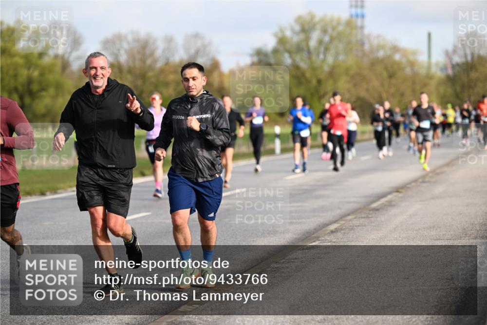 12.04.2026 - 45. Internationalen Wilhelmsburger Insellauf Dr. Thomas Lammeyer http://msf.ph/oto/9433766 12.04.2026 09:19:10 Laufen 2026 meine-sportfotos.de