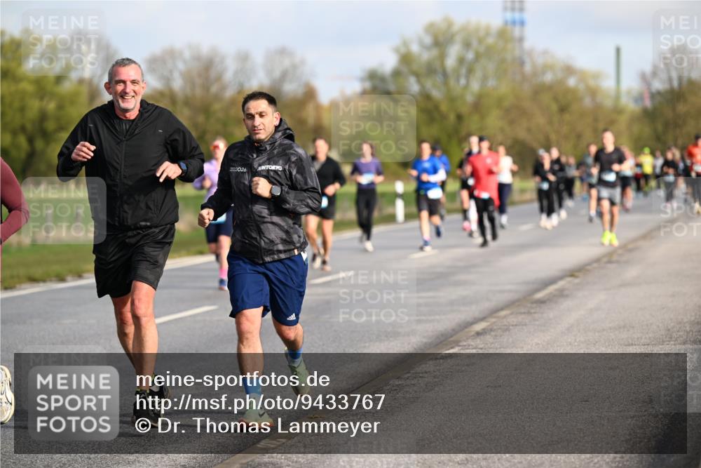 12.04.2026 - 45. Internationalen Wilhelmsburger Insellauf Dr. Thomas Lammeyer http://msf.ph/oto/9433767 12.04.2026 09:19:10 Laufen 192026 meine-sportfotos.de