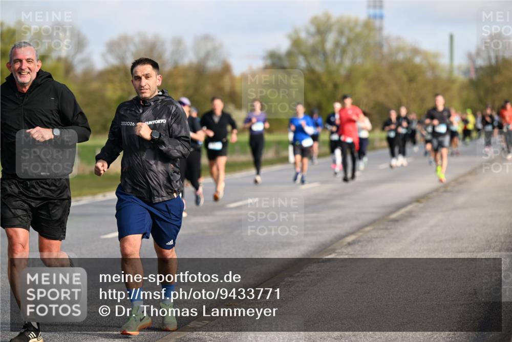 12.04.2026 - 45. Internationalen Wilhelmsburger Insellauf Dr. Thomas Lammeyer http://msf.ph/oto/9433771 12.04.2026 09:19:11 Laufen 2026 meine-sportfotos.de