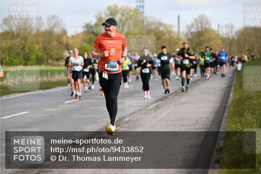 12.04.2026 - 45. Internationalen Wilhelmsburger Insellauf Dr. Thomas Lammeyer http://msf.ph/oto/9433852 12.04.2026 09:19:25 Laufen 2986 meine-sportfotos.de