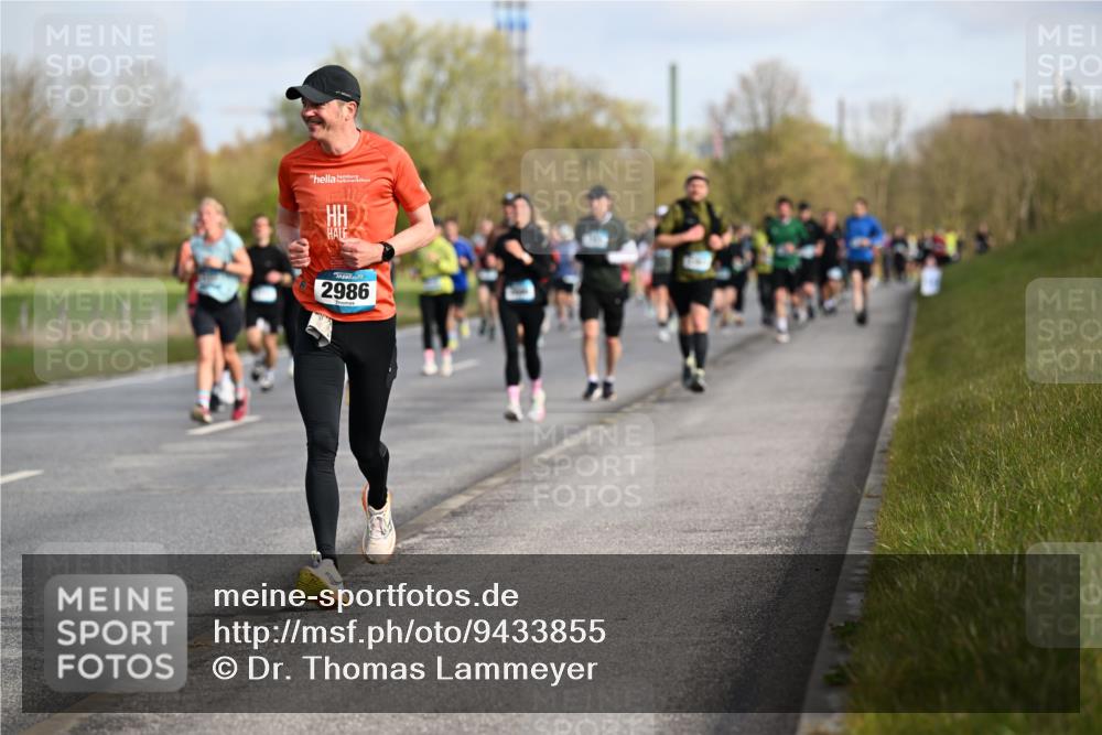 12.04.2026 - 45. Internationalen Wilhelmsburger Insellauf Dr. Thomas Lammeyer http://msf.ph/oto/9433855 12.04.2026 09:19:26 Laufen 2986 meine-sportfotos.de