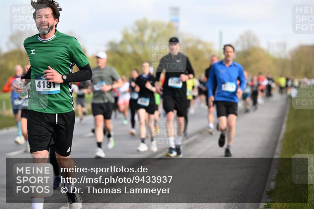 12.04.2026 - 45. Internationalen Wilhelmsburger Insellauf Dr. Thomas Lammeyer http://msf.ph/oto/9433937 12.04.2026 09:19:40 Laufen 4181 meine-sportfotos.de