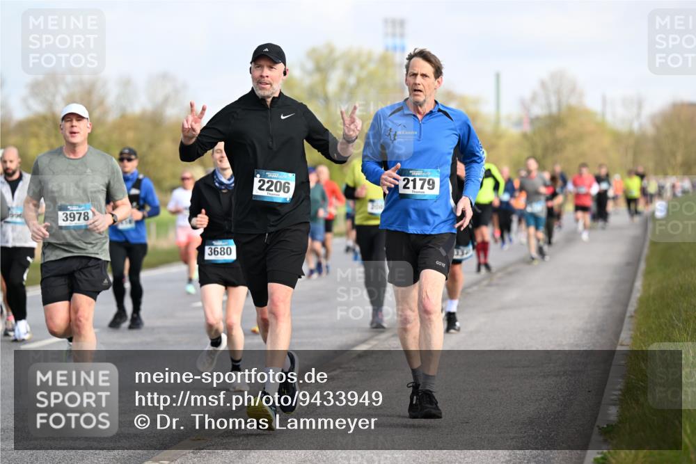 12.04.2026 - 45. Internationalen Wilhelmsburger Insellauf Dr. Thomas Lammeyer http://msf.ph/oto/9433949 12.04.2026 09:19:42 Laufen 596, 3978, 3680, 2206, 2179 meine-sportfotos.de