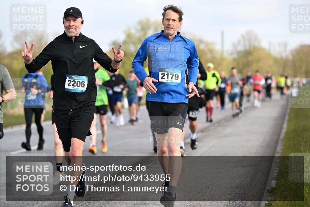 12.04.2026 - 45. Internationalen Wilhelmsburger Insellauf Dr. Thomas Lammeyer http://msf.ph/oto/9433955 12.04.2026 09:19:43 Laufen 2206, 2179 meine-sportfotos.de