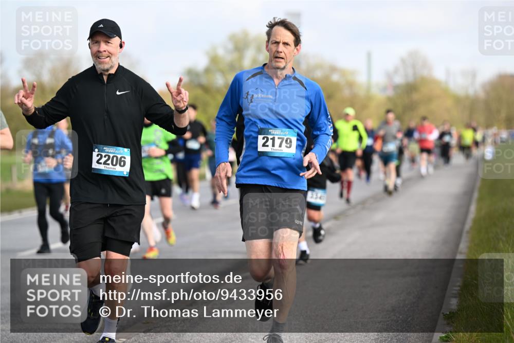 12.04.2026 - 45. Internationalen Wilhelmsburger Insellauf Dr. Thomas Lammeyer http://msf.ph/oto/9433956 12.04.2026 09:19:43 Laufen 2206, 2179, 3347 meine-sportfotos.de