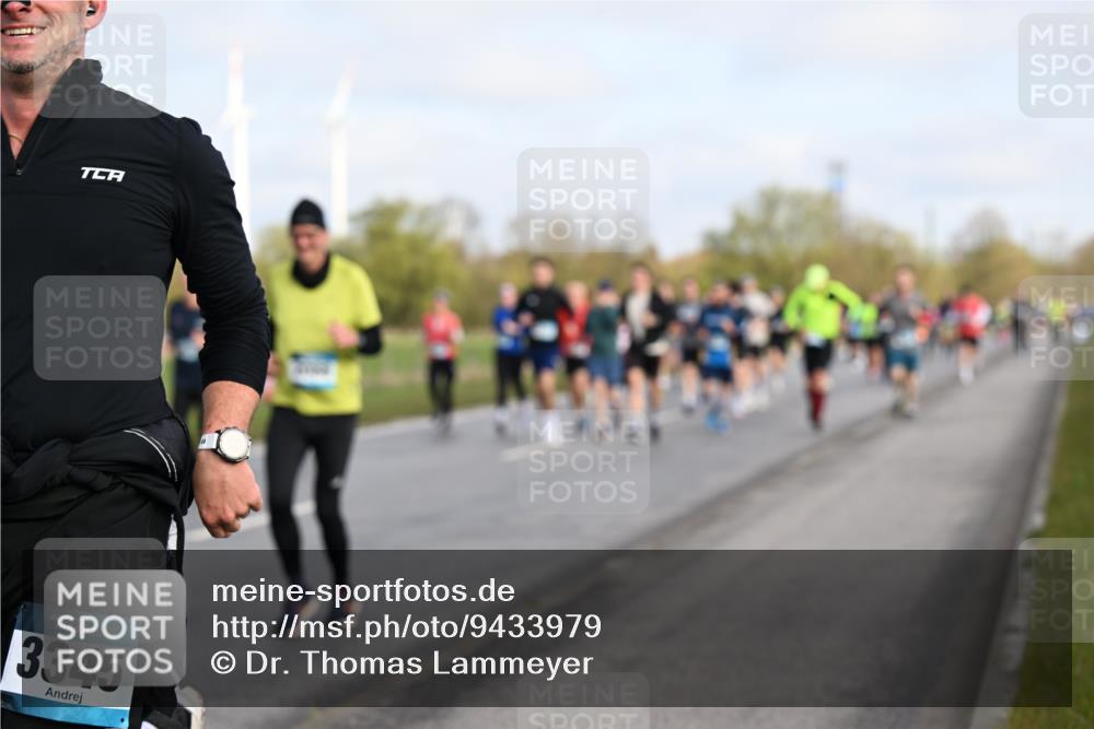 12.04.2026 - 45. Internationalen Wilhelmsburger Insellauf Dr. Thomas Lammeyer http://msf.ph/oto/9433979 12.04.2026 09:19:47 Laufen 3345 meine-sportfotos.de