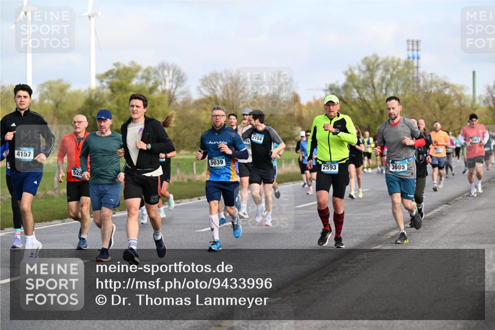12.04.2026 - 45. Internationalen Wilhelmsburger Insellauf Dr. Thomas Lammeyer http://msf.ph/oto/9433996 12.04.2026 09:19:50 Laufen 4157, 528, 92, 95, 5039, 2154, 2593, 3695, 1371 meine-sportfotos.de